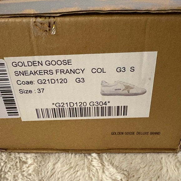 Golden Goose White Sneakers with Gold Star - Picture 4 of 4